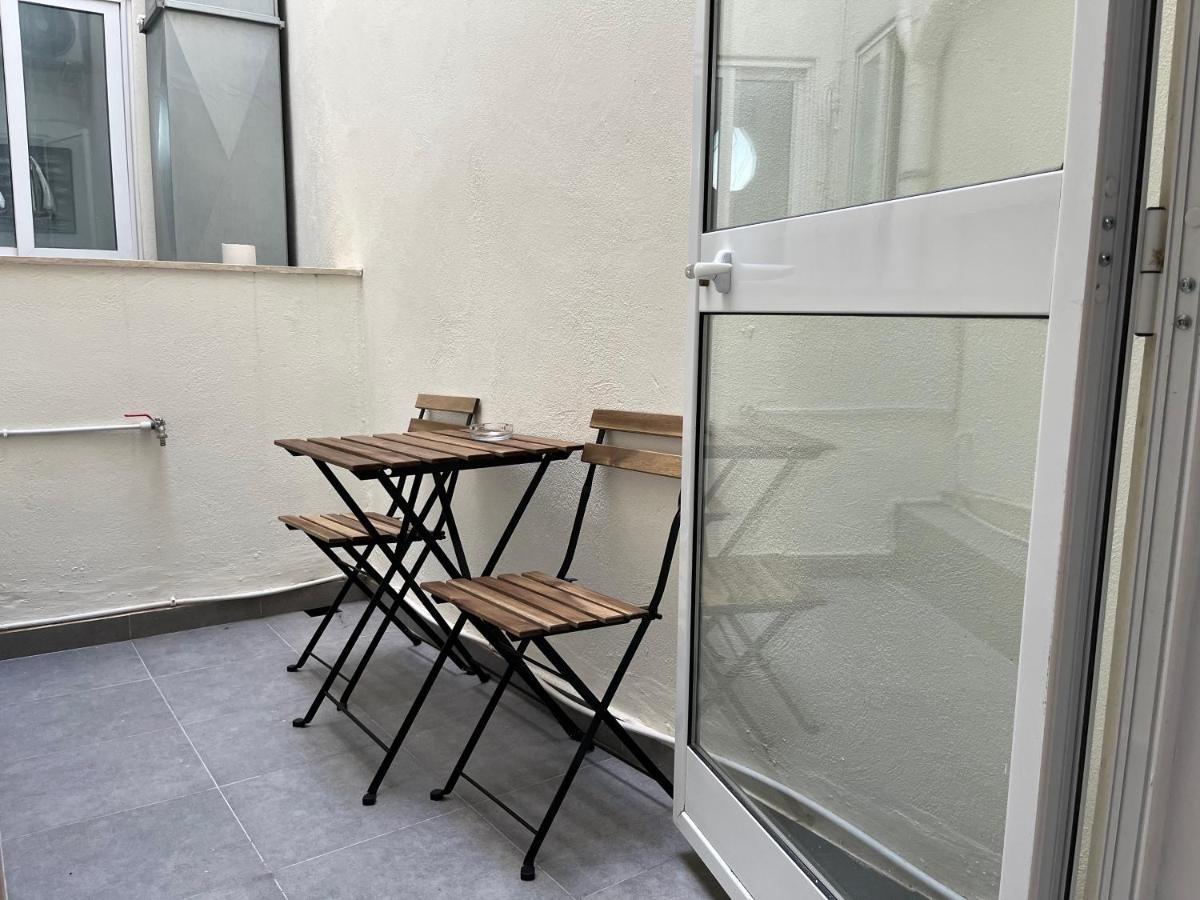 F7 Room 1, Private Double Room With Private Bathroom In Shared Flat Msida Ngoại thất bức ảnh